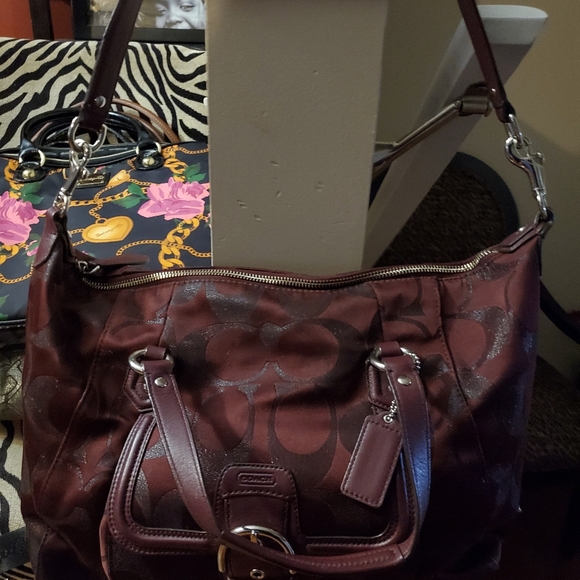 Authentic Coach burgundy red handbag. la - Picture 4 of 6
